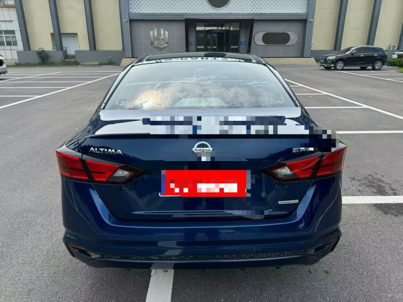 济宁19年日产天籁9