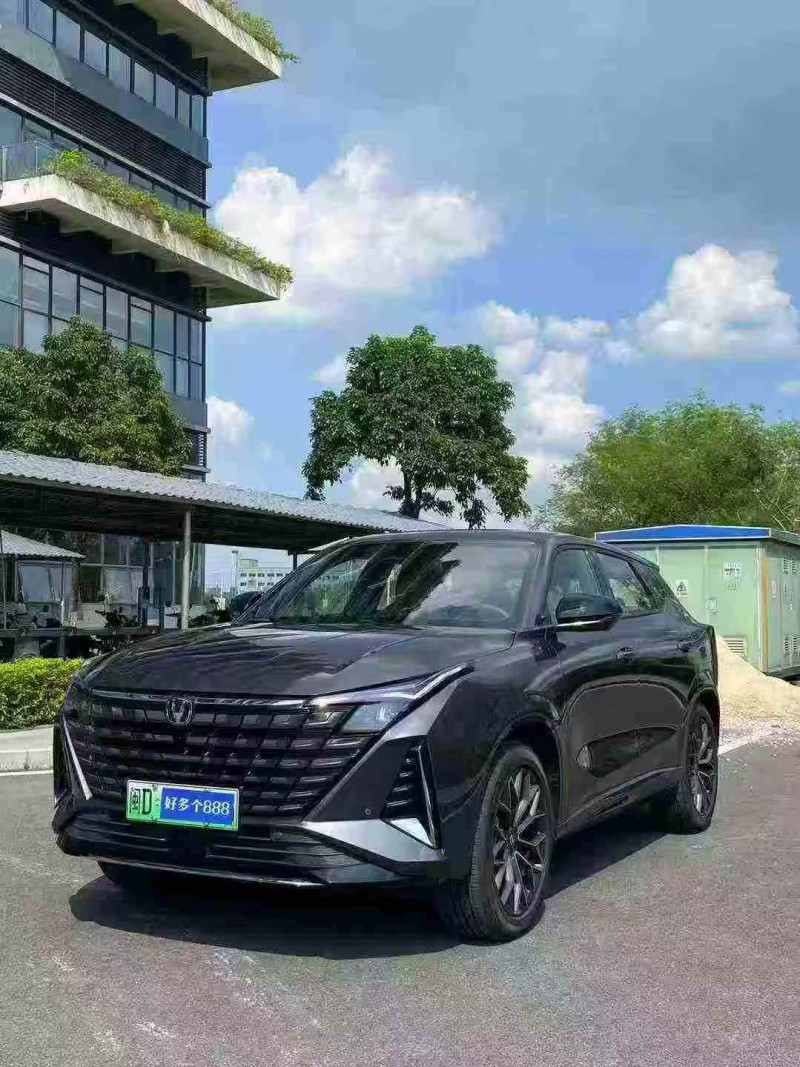 东莞25年长安汽车UNI3