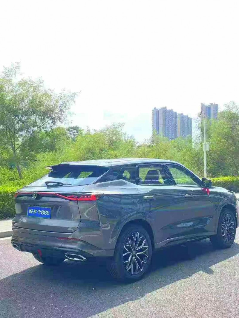 东莞25年长安汽车UNI7