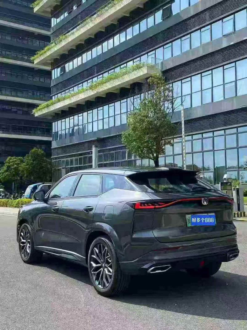 东莞25年长安汽车UNI8