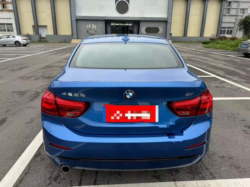 济宁18年宝马1系9