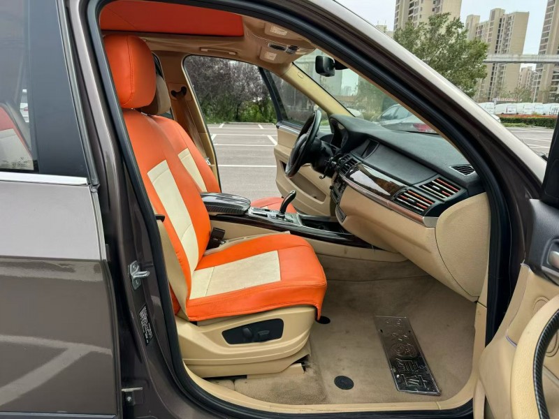 济宁13年宝马X54