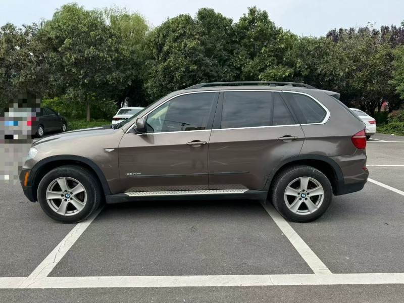 济宁13年宝马X57