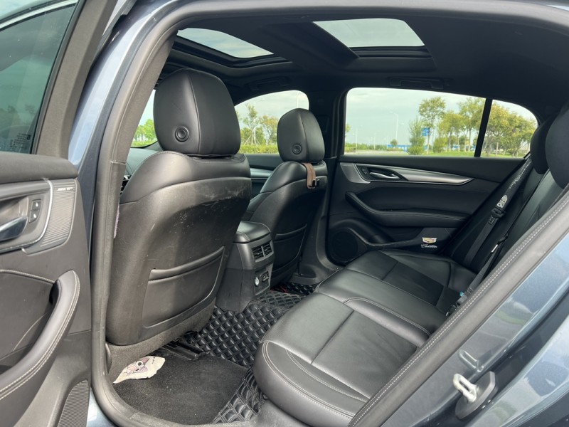 盐城20年凯迪拉克CT54