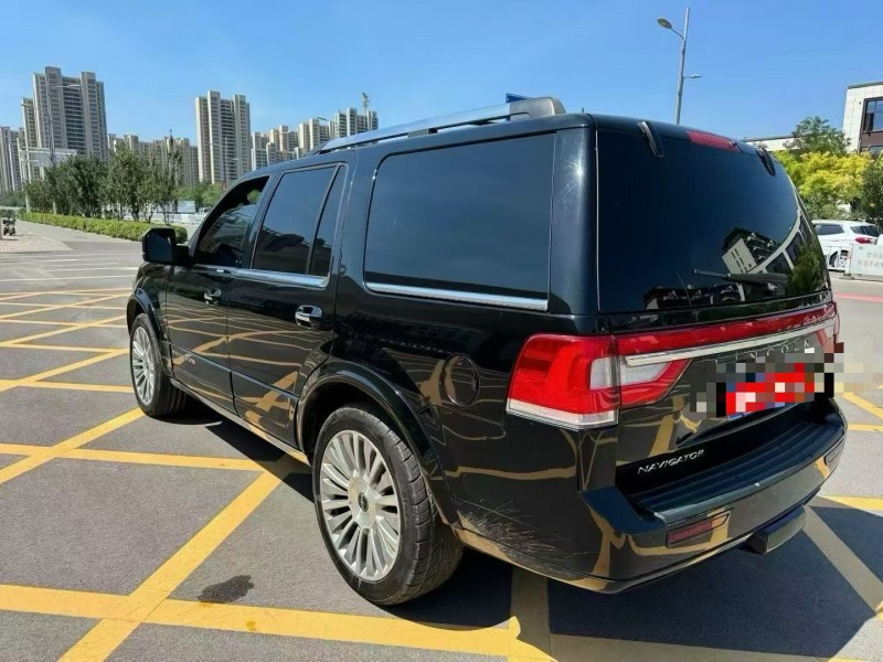 济宁18年林肯航海家8