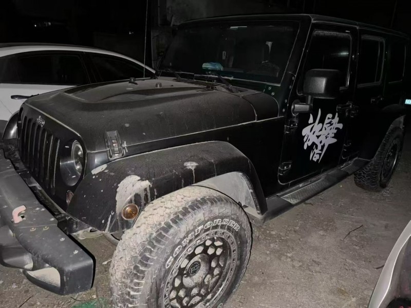 济宁11年Jeep牧马人2