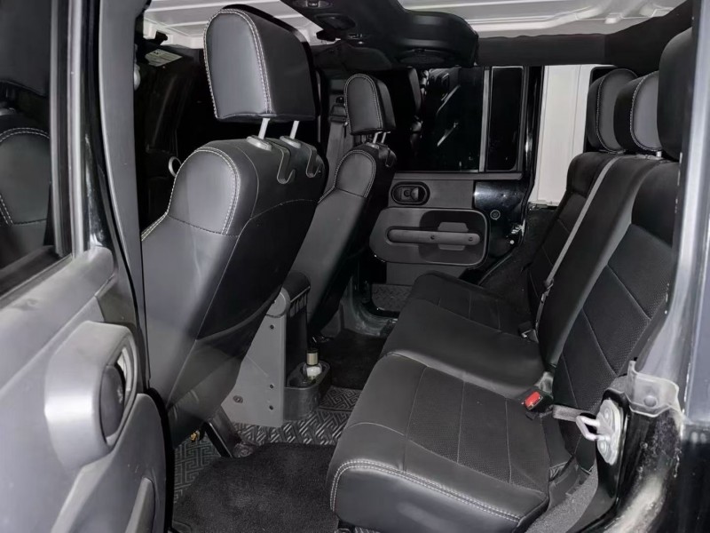 济宁11年Jeep牧马人4