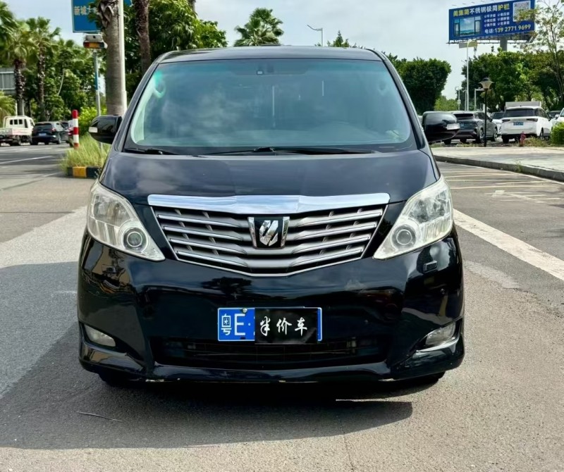 深圳10年丰田埃尔法1