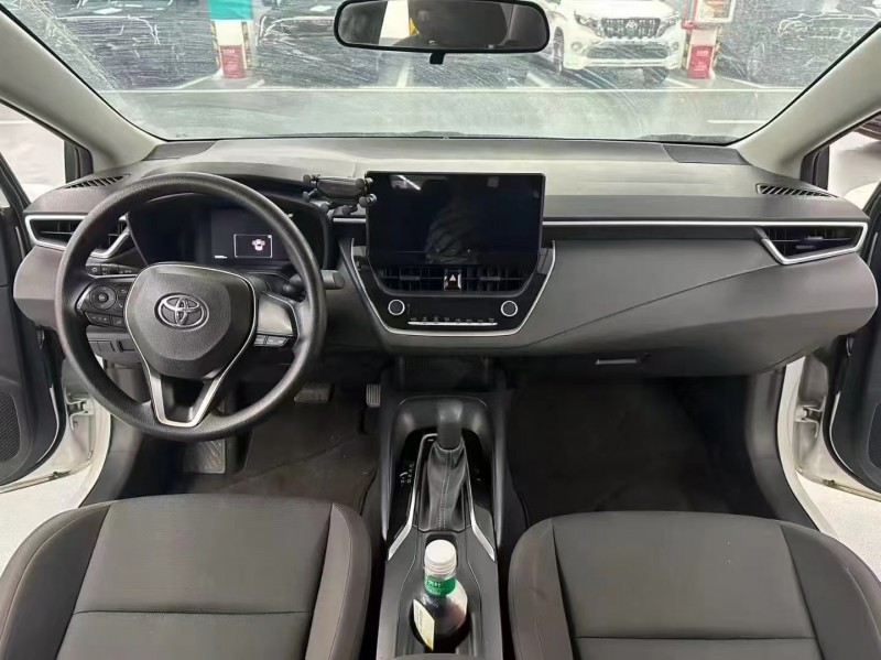 深圳23年丰田雷凌5