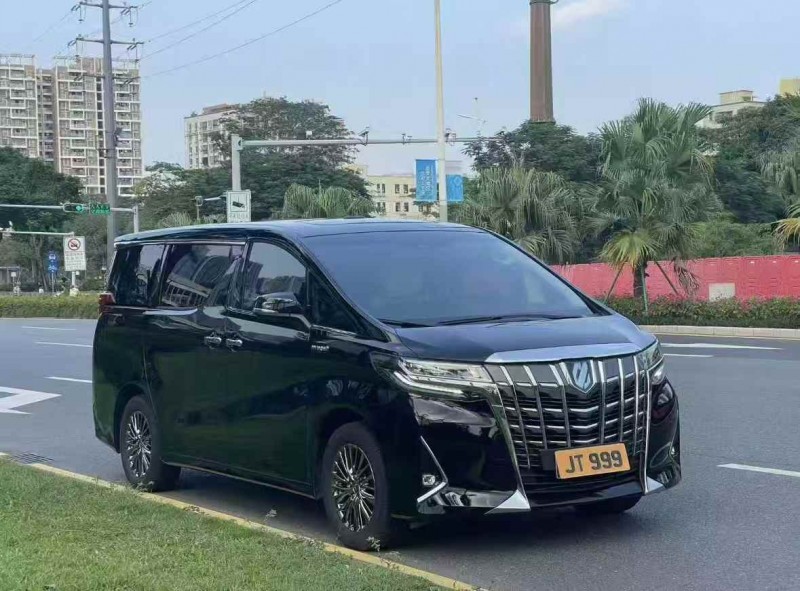 济宁22年丰田埃尔法2