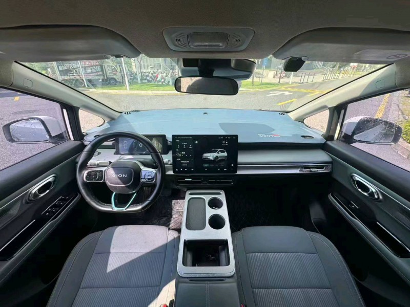 广州23年传祺埃安Y8