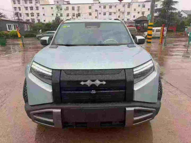 郑州25年比亚迪方程豹1