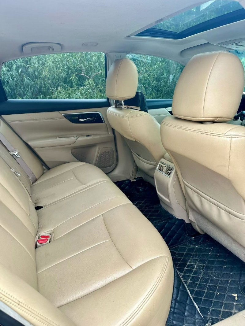 临沂17年日产天籁5