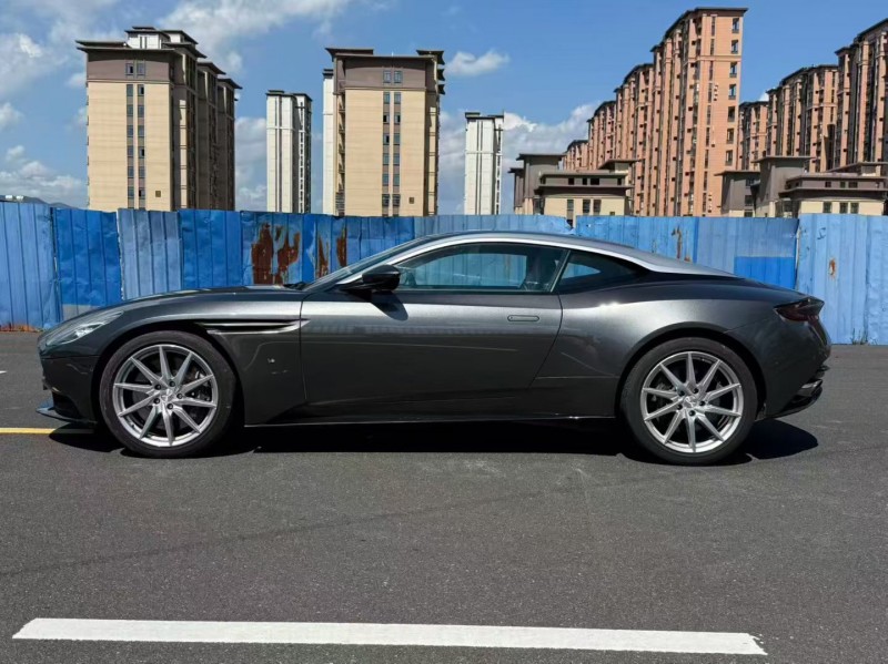 厦门18年阿斯顿·马丁DB115