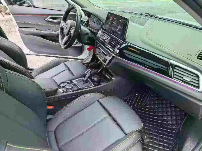 襄阳23年宝马1系4