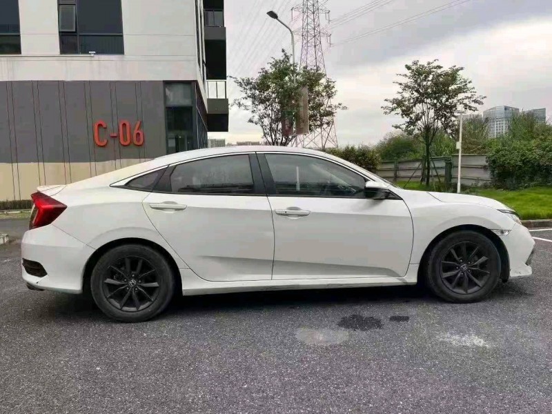 广州20年本田思域4