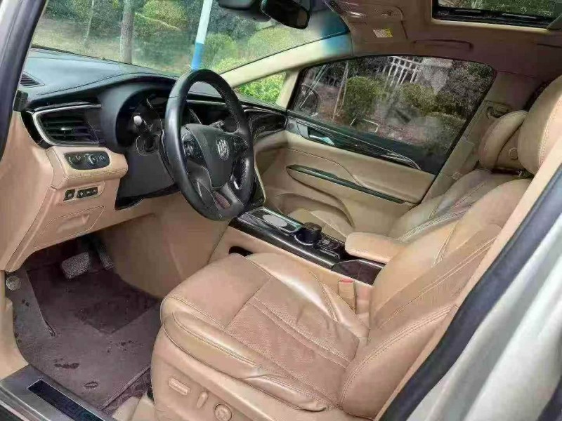 襄阳19年别克GL83