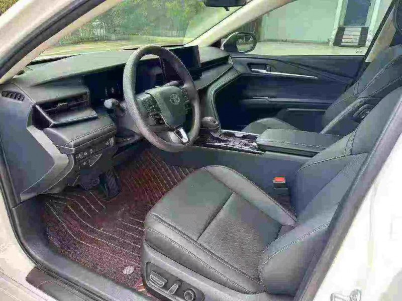 广州24年丰田凯美瑞4