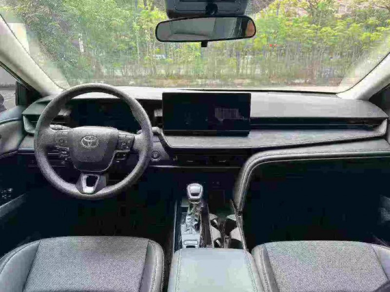 广州24年丰田凯美瑞6