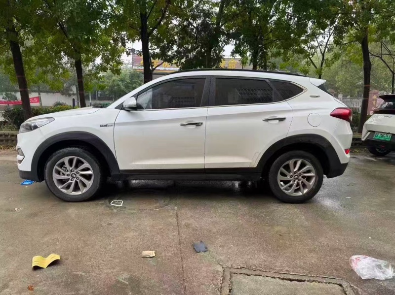 潍坊18年现代途胜7