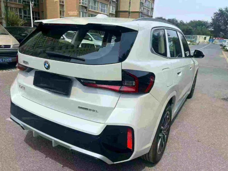 郑州25年宝马ix58