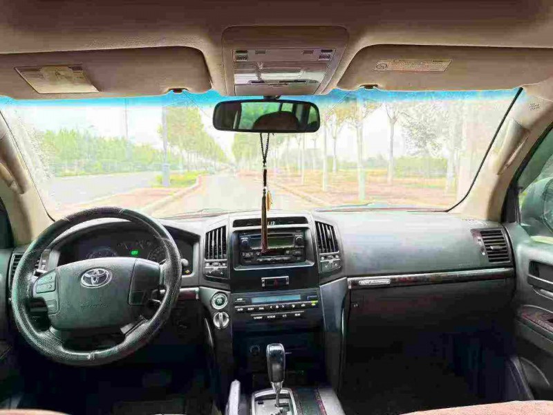 郑州13年丰田兰德酷路泽3