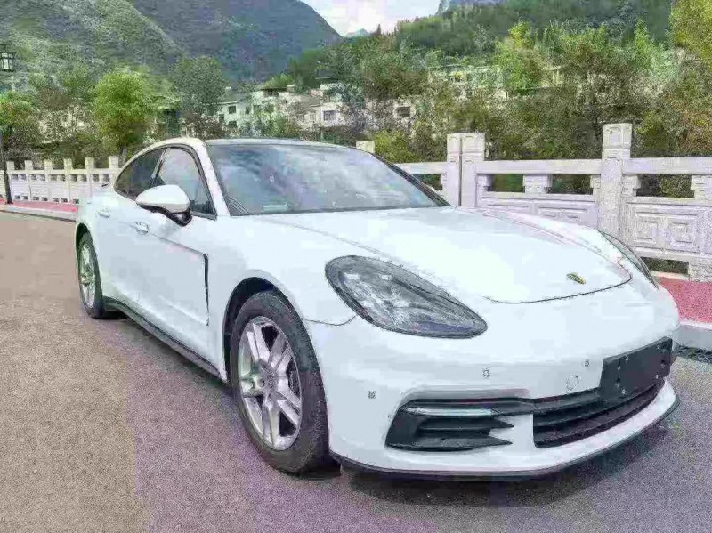 潍坊19年保时捷帕拉梅拉3