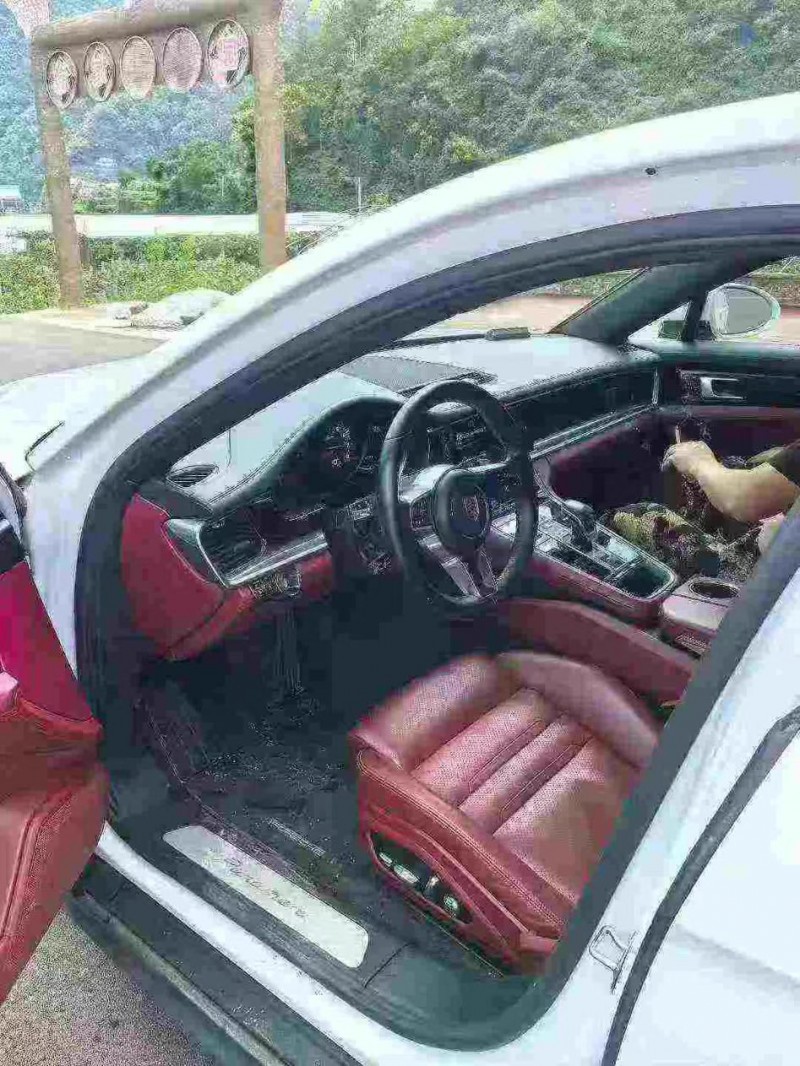 潍坊19年保时捷帕拉梅拉5