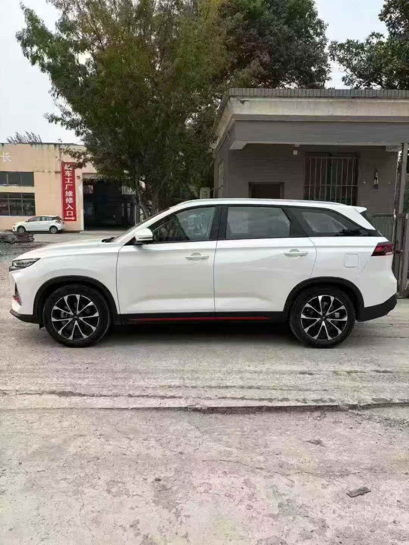 襄阳23年长安汽车欧尚6