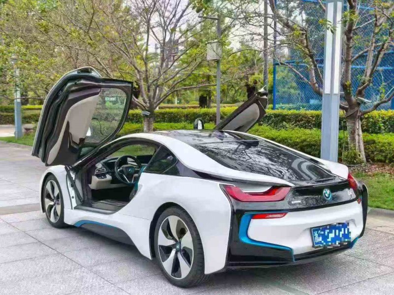 金华17年宝马i87