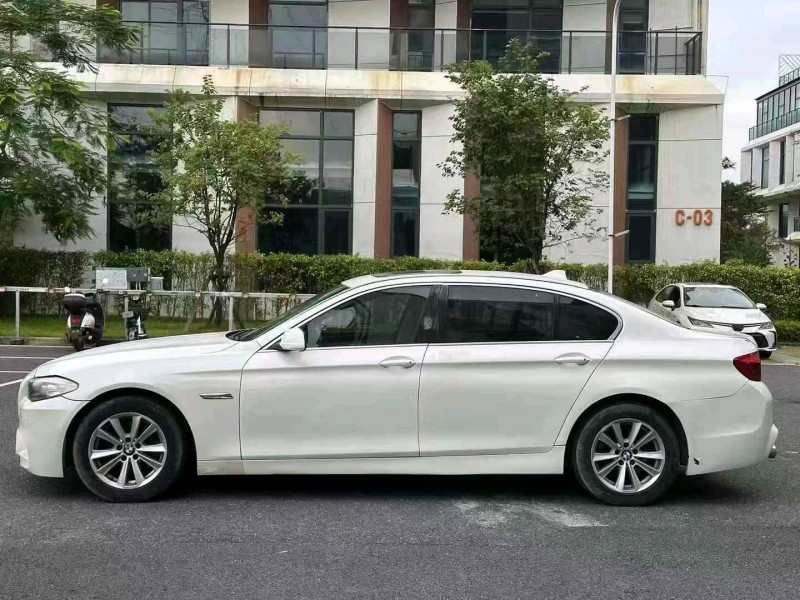 广州13年宝马5系4