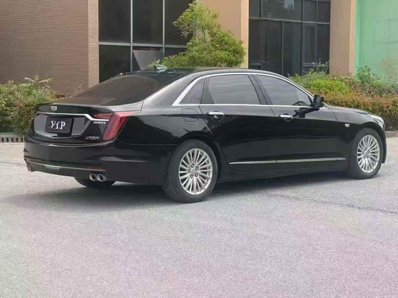 襄阳21年凯迪拉克CT63