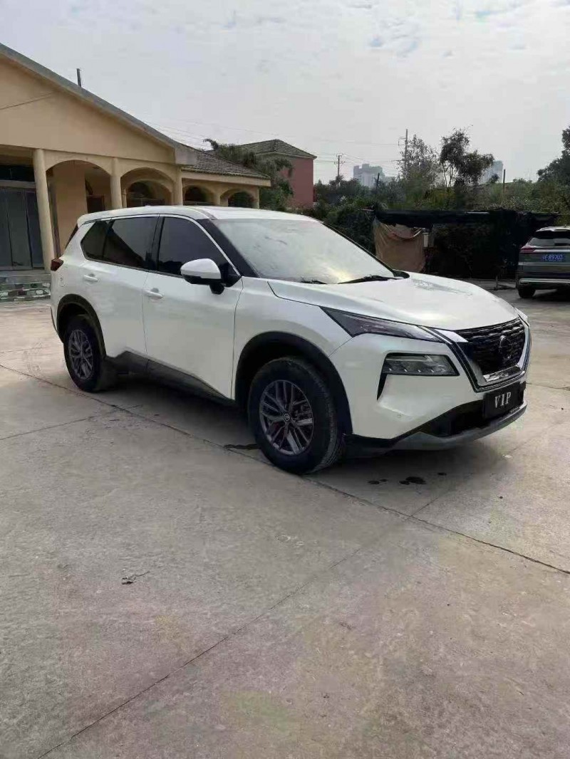 襄阳22年日产奇骏2