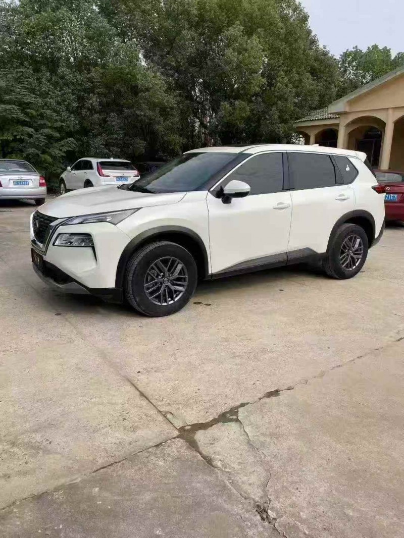 襄阳22年日产奇骏3