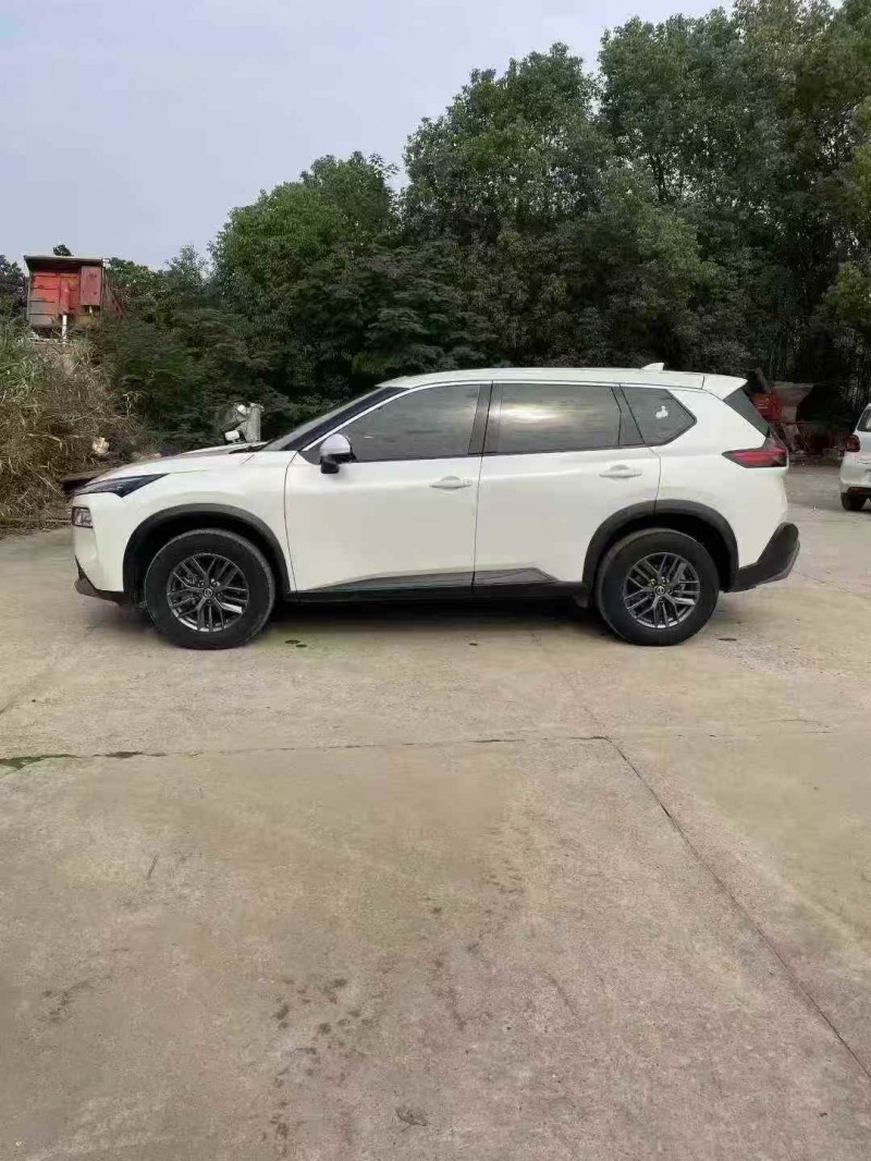 襄阳22年日产奇骏6