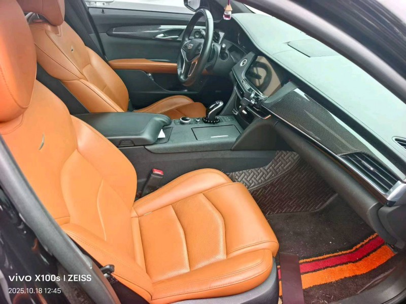 西安20年凯迪拉克CT64