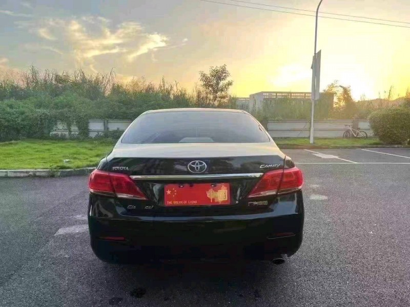 广州15年丰田凯美瑞4