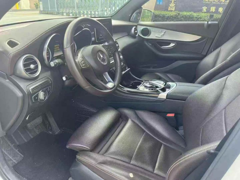 襄阳19年奔驰GLC3