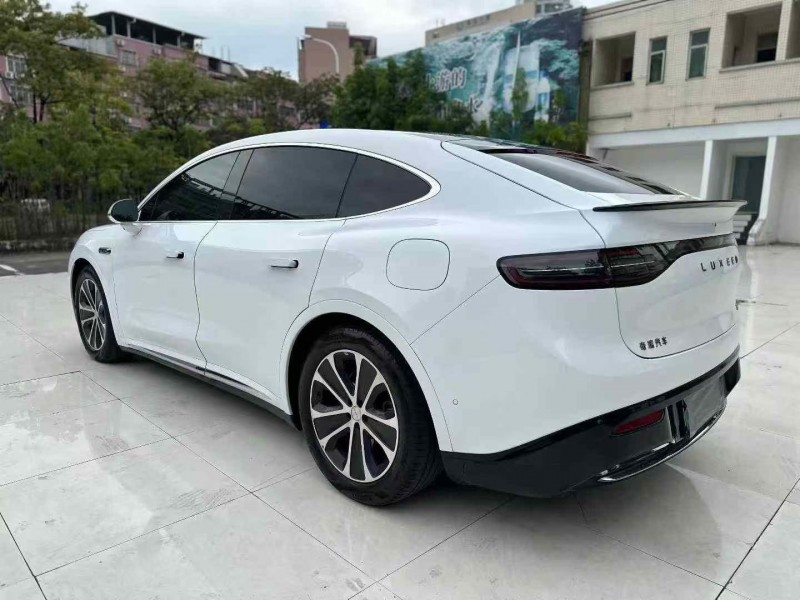 广州25年华为智选智界R78