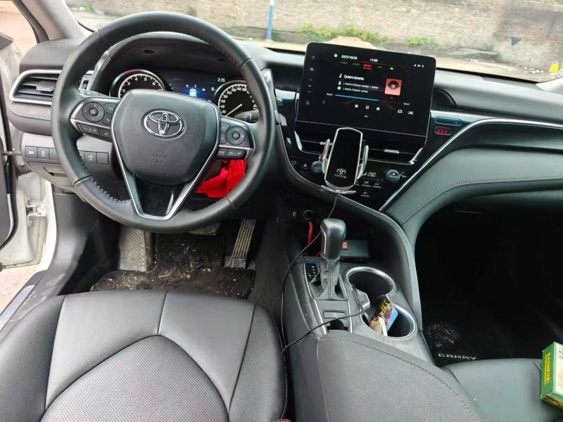 长沙22年丰田凯美瑞5