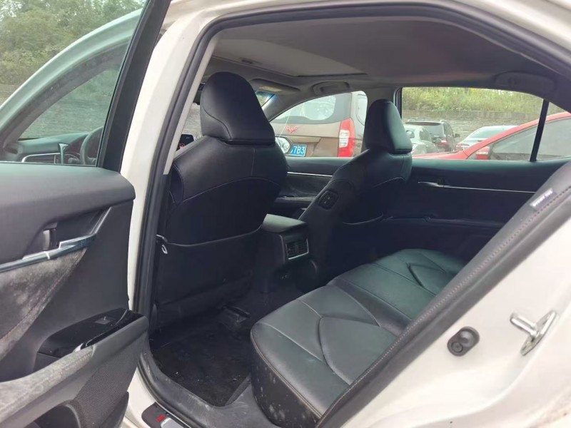 长沙22年丰田凯美瑞6