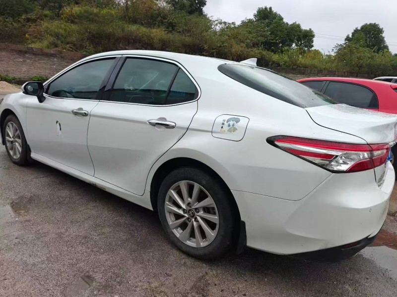 长沙22年丰田凯美瑞7