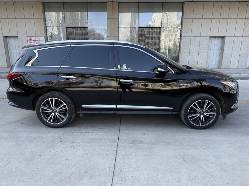 济宁18年英菲尼迪QX607