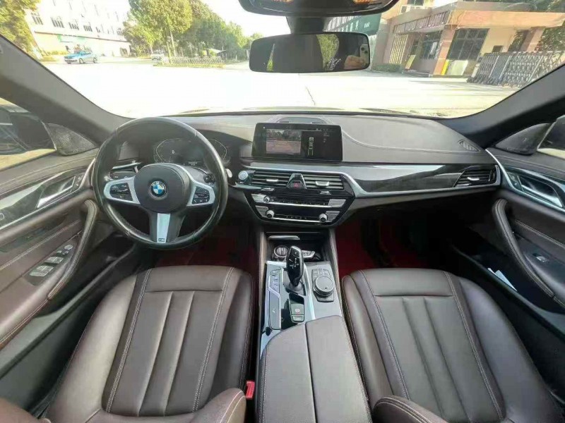 襄阳20年宝马5系8