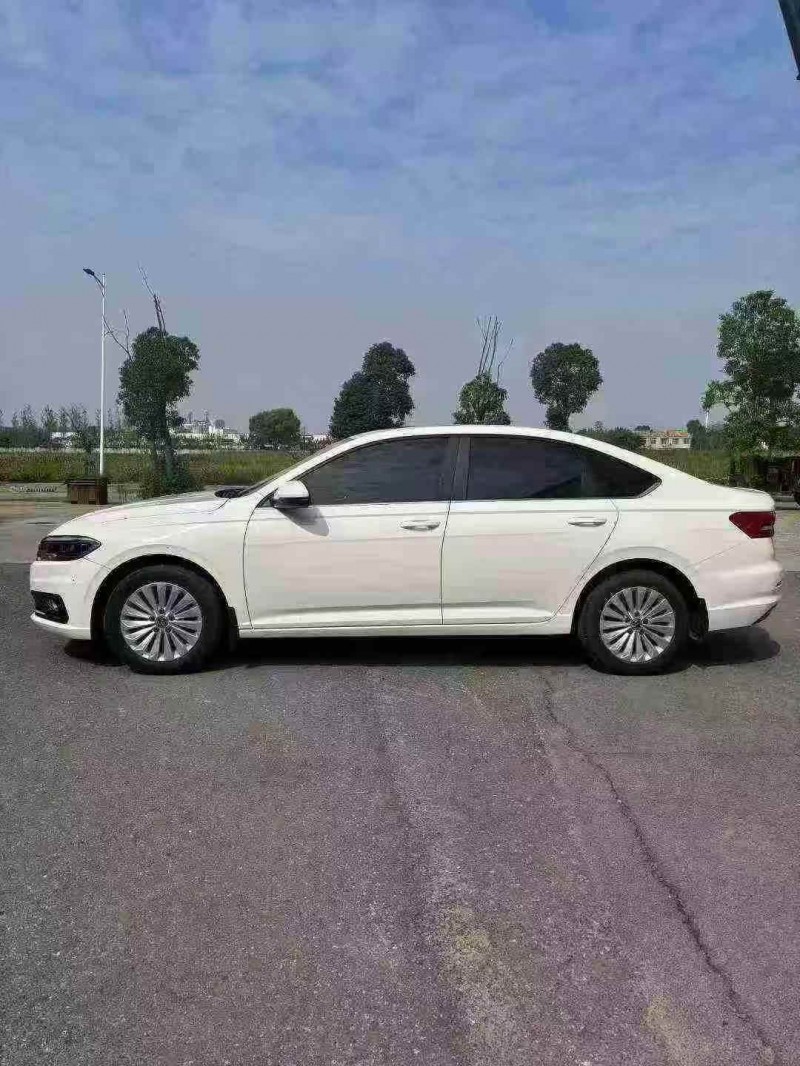 襄阳20年大众朗逸4