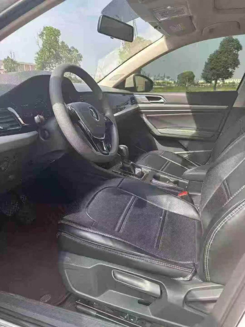 襄阳20年大众朗逸5