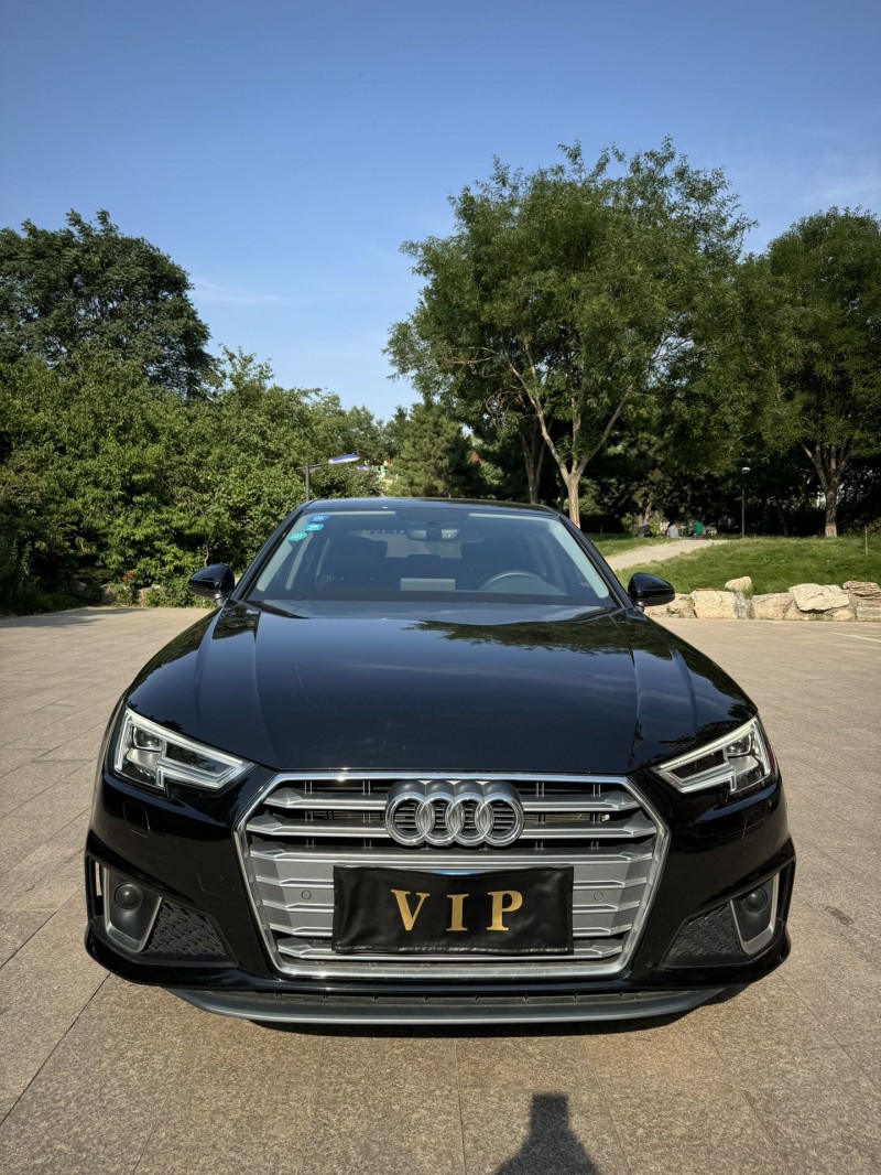 邢台19年奥迪A4L1