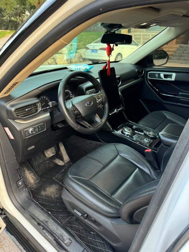 邢台20年福特探险者5