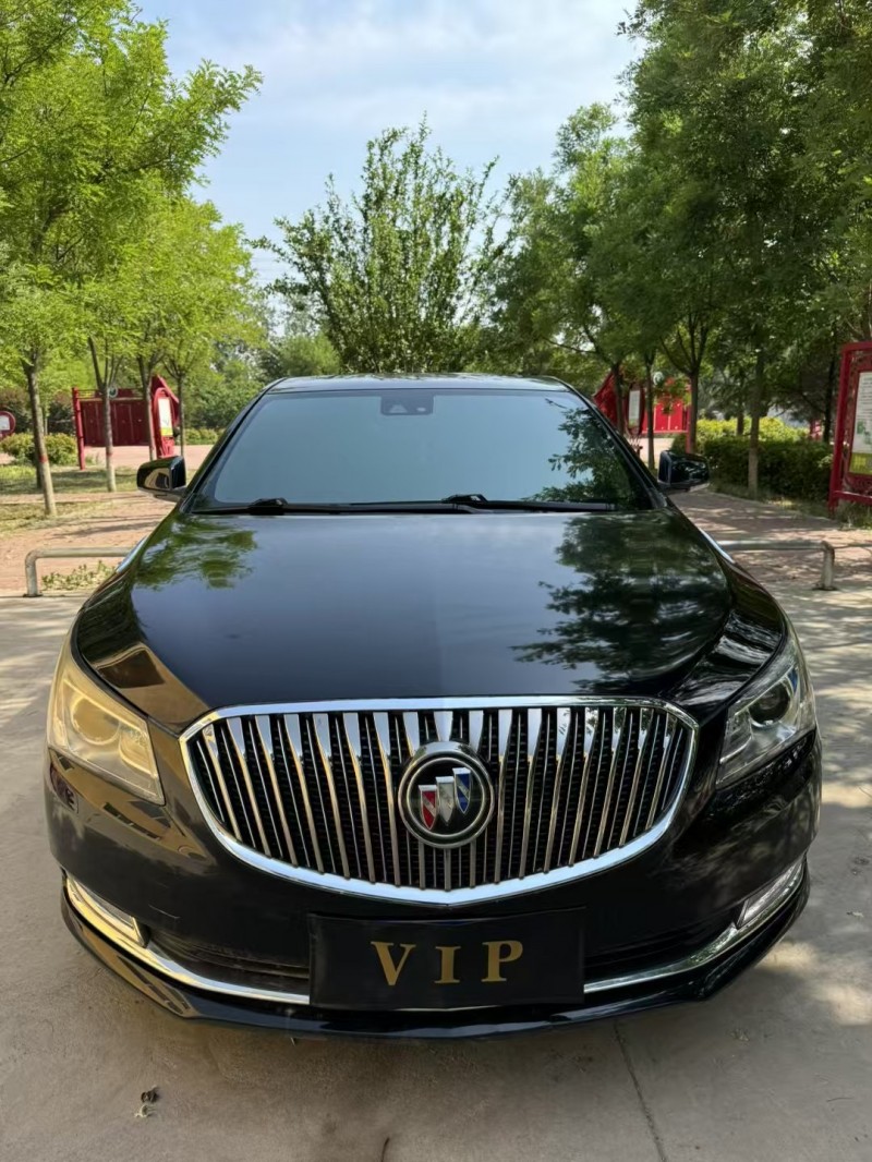 邢台15年别克君越1