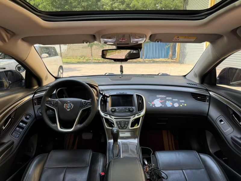 邢台15年别克君越6